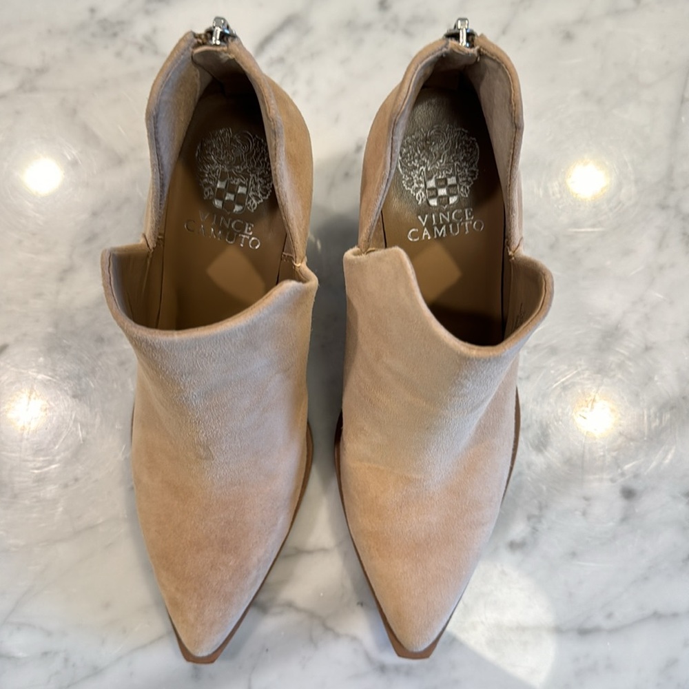 Vince Camuto Tan Heeled Boots - Picture 4 of 5